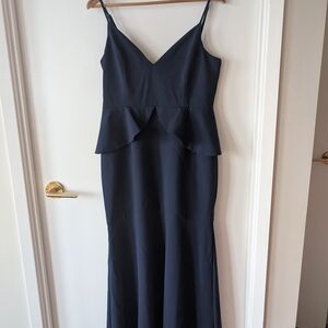 Pemplem Sleevless Gown